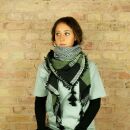 Stylishly detailed scarf with Kufiya style - Pattern 1 - black - green - olive