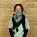 Stylishly detailed scarf with Kufiya style - Pattern 2 - black - white