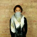 Stylishly detailed scarf with Kufiya style - Pattern 3 - white - grey